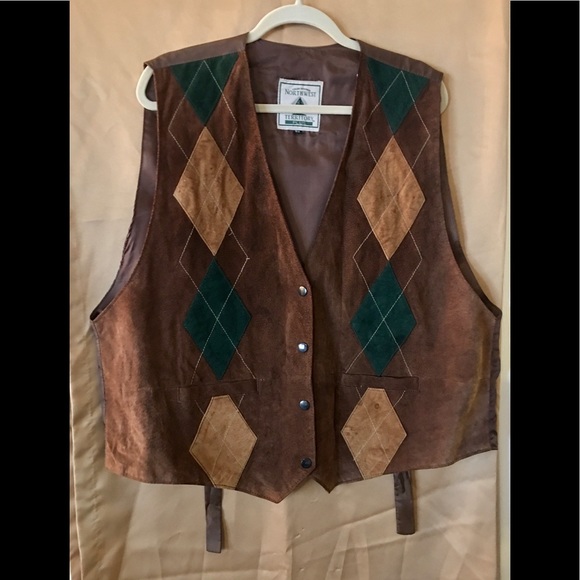 Northwest Territory Other - Northwest Territory Men’s Genuine Leather Vest